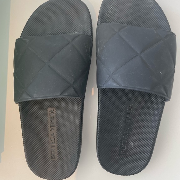 Bottega Veneta. Slider rubber slides. Size 37 - Picture 4 of 5